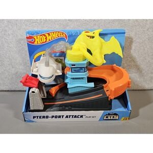 Mattel Hot Wheels Ptero Port Attack Hotwheel Cars Playset 4-8 NO CAR W Instruct.